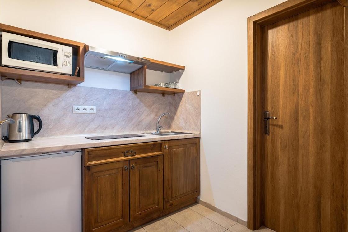 Apartmanovy Dom Vila Maros Pavčina Lehota 外观 照片