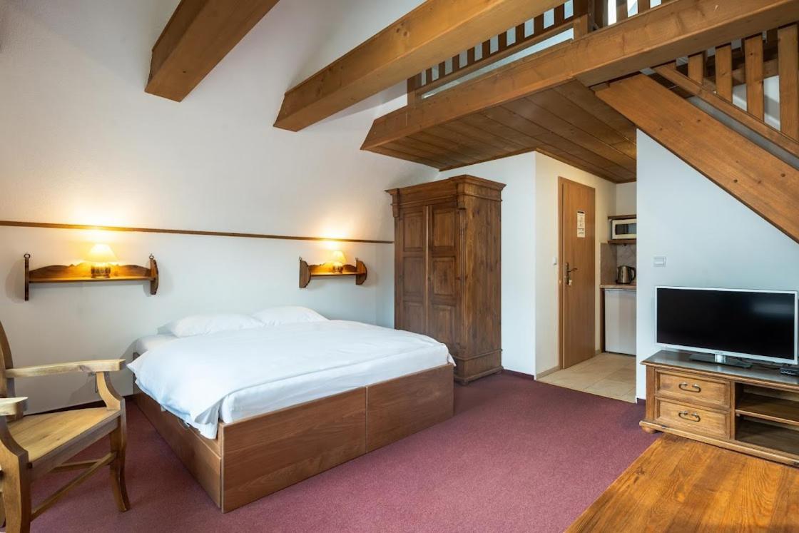Apartmanovy Dom Vila Maros Pavčina Lehota 外观 照片