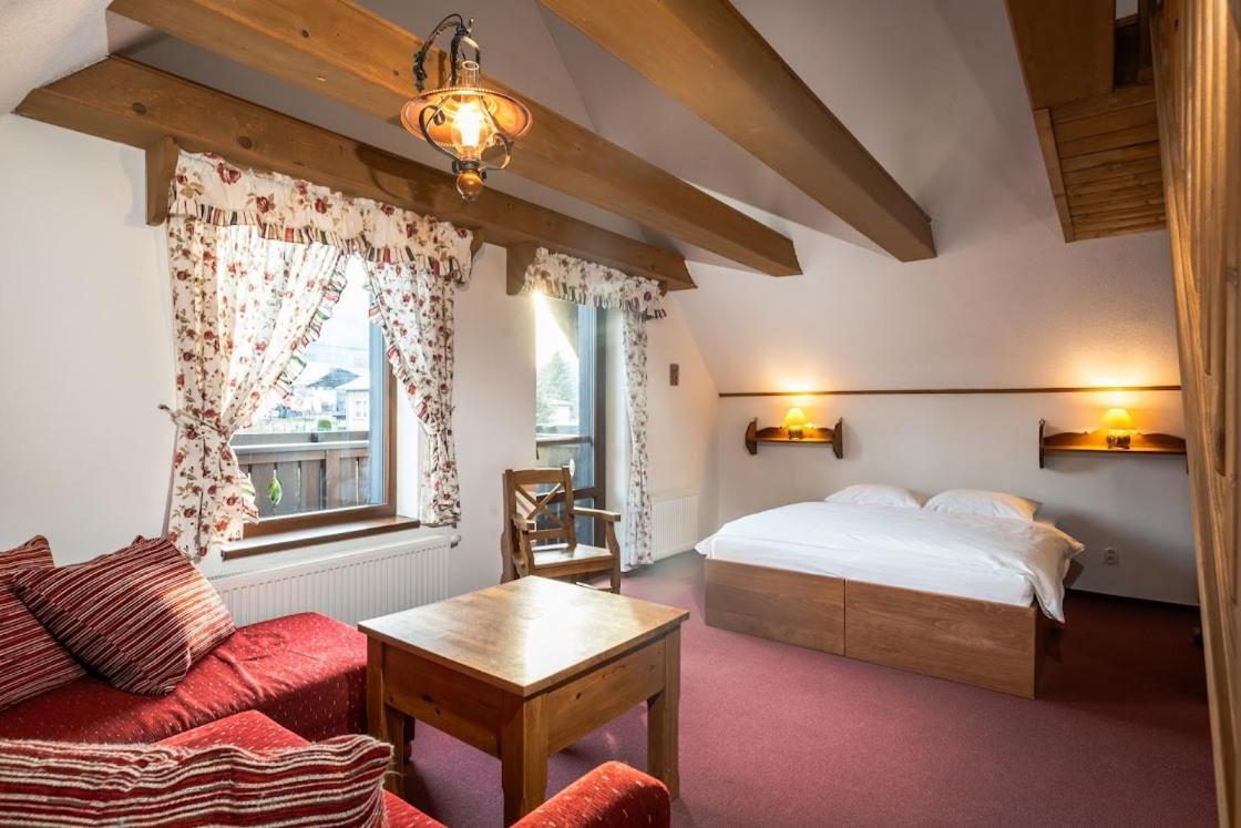 Apartmanovy Dom Vila Maros Pavčina Lehota 外观 照片