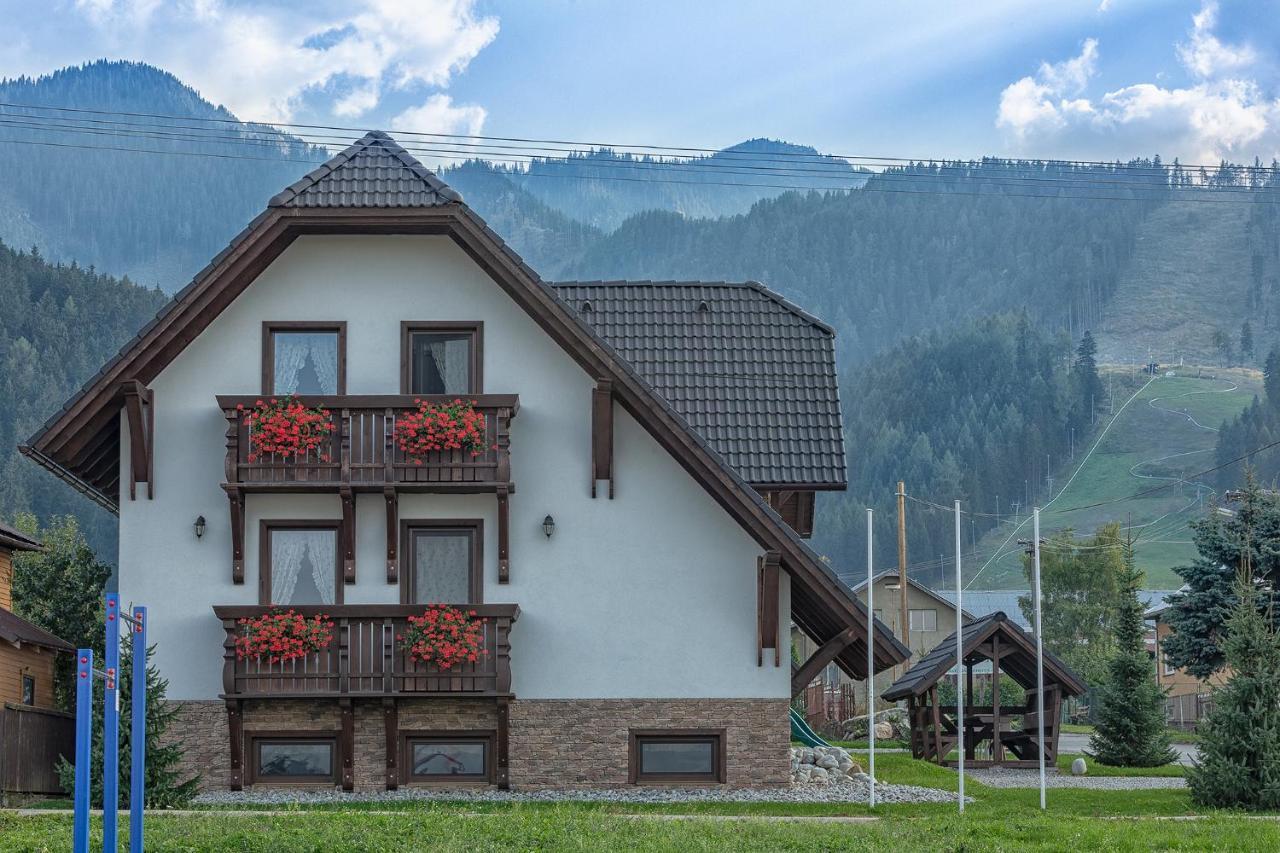 Apartmanovy Dom Vila Maros Pavčina Lehota 外观 照片